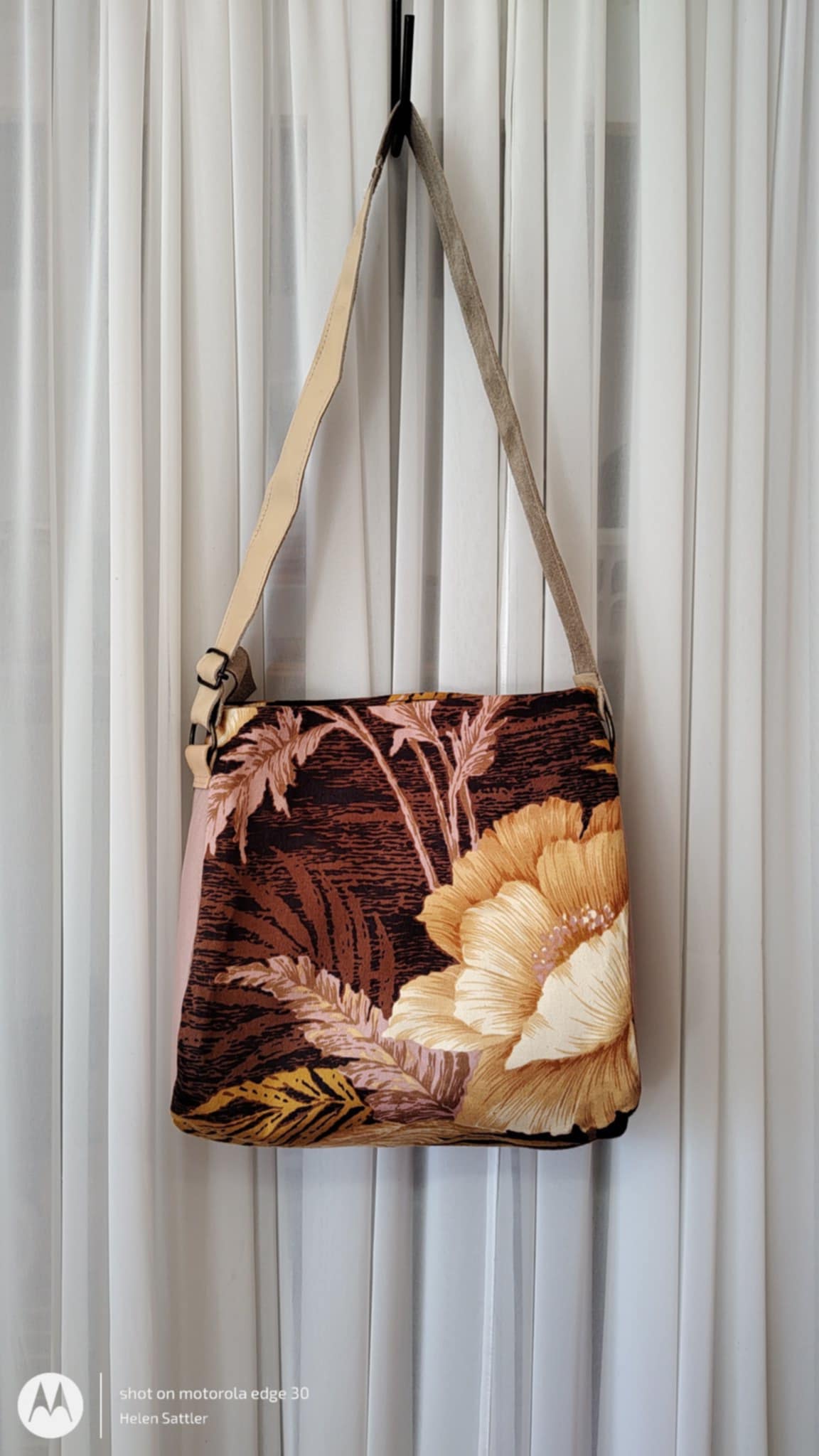 Autumn Leaves Pink Floral Sassi Mini Bag