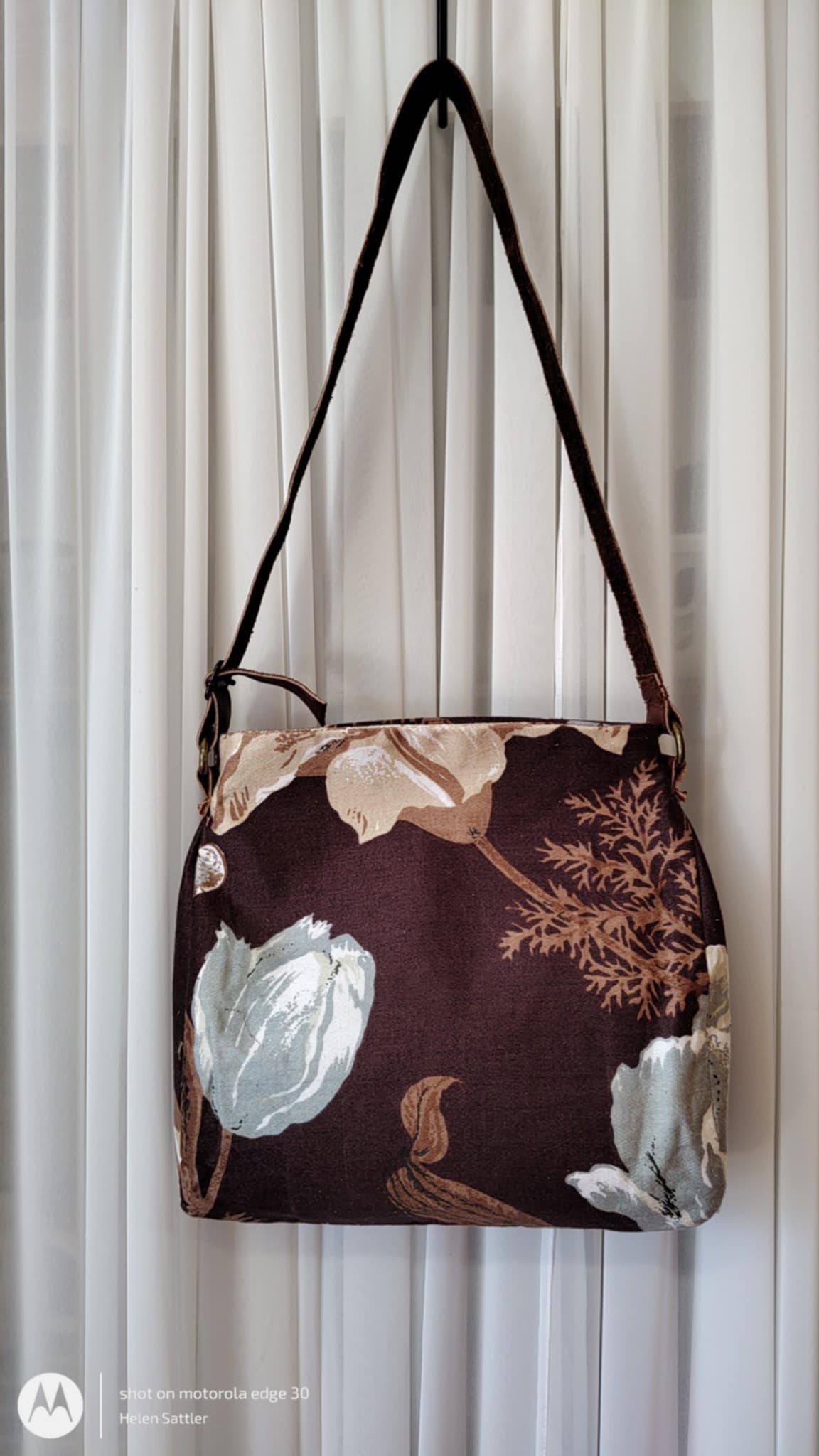 Frosty Floral Sassi Mini Bag