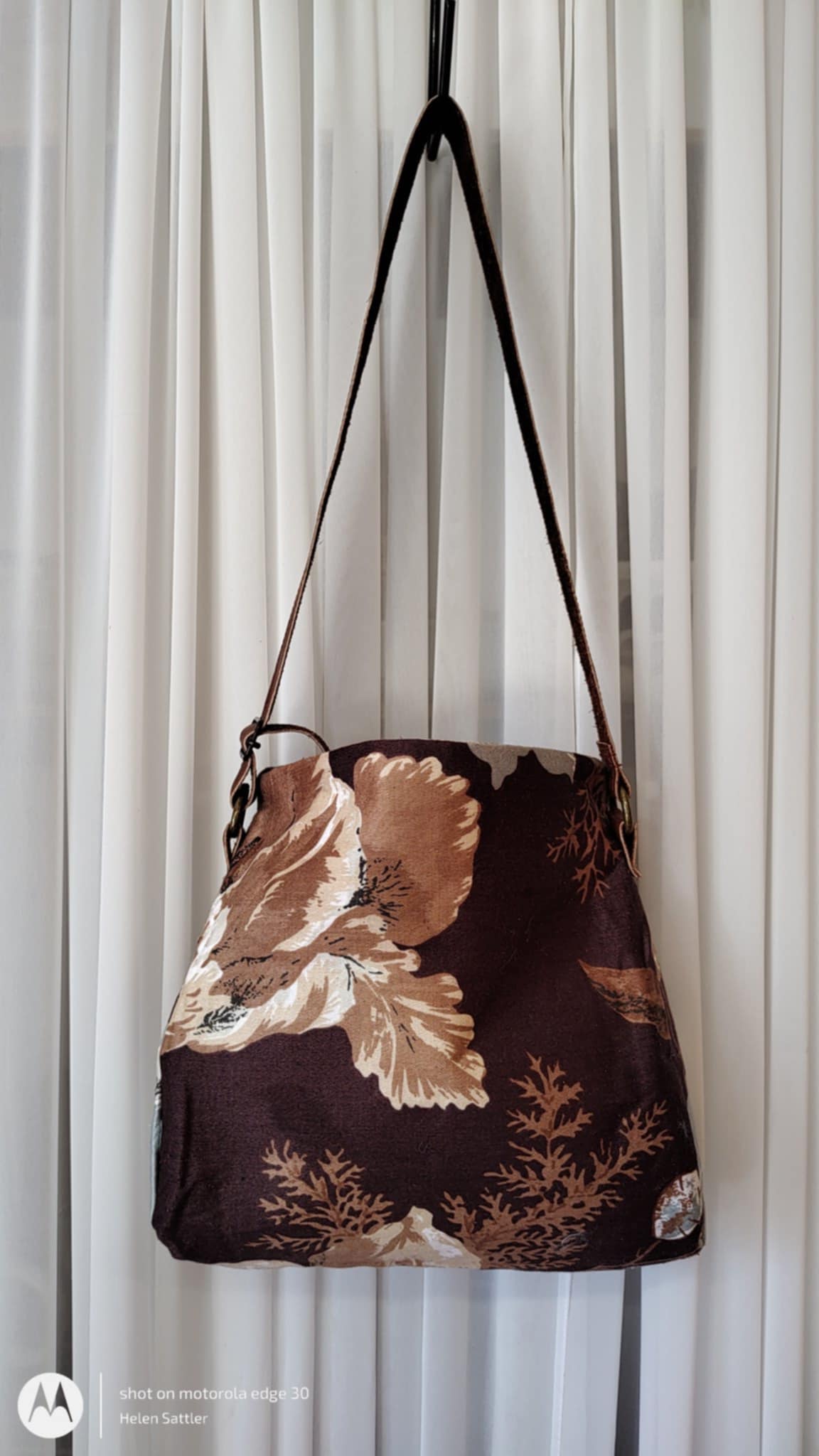 Frosty Floral Sassi Mini Bag